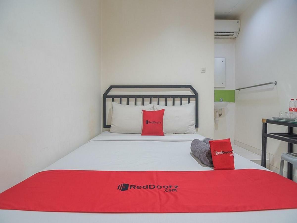 Reddoorz Near Nagoya Citywalk Batam 2 Экстерьер фото